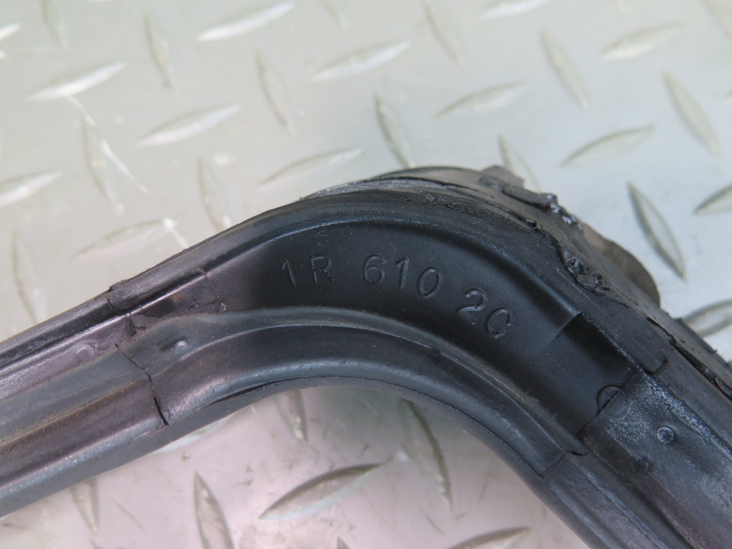 91-95 Toyota SW21L MR2 Set of 2 Right Door Weatherstrip Rubber Seal OEM