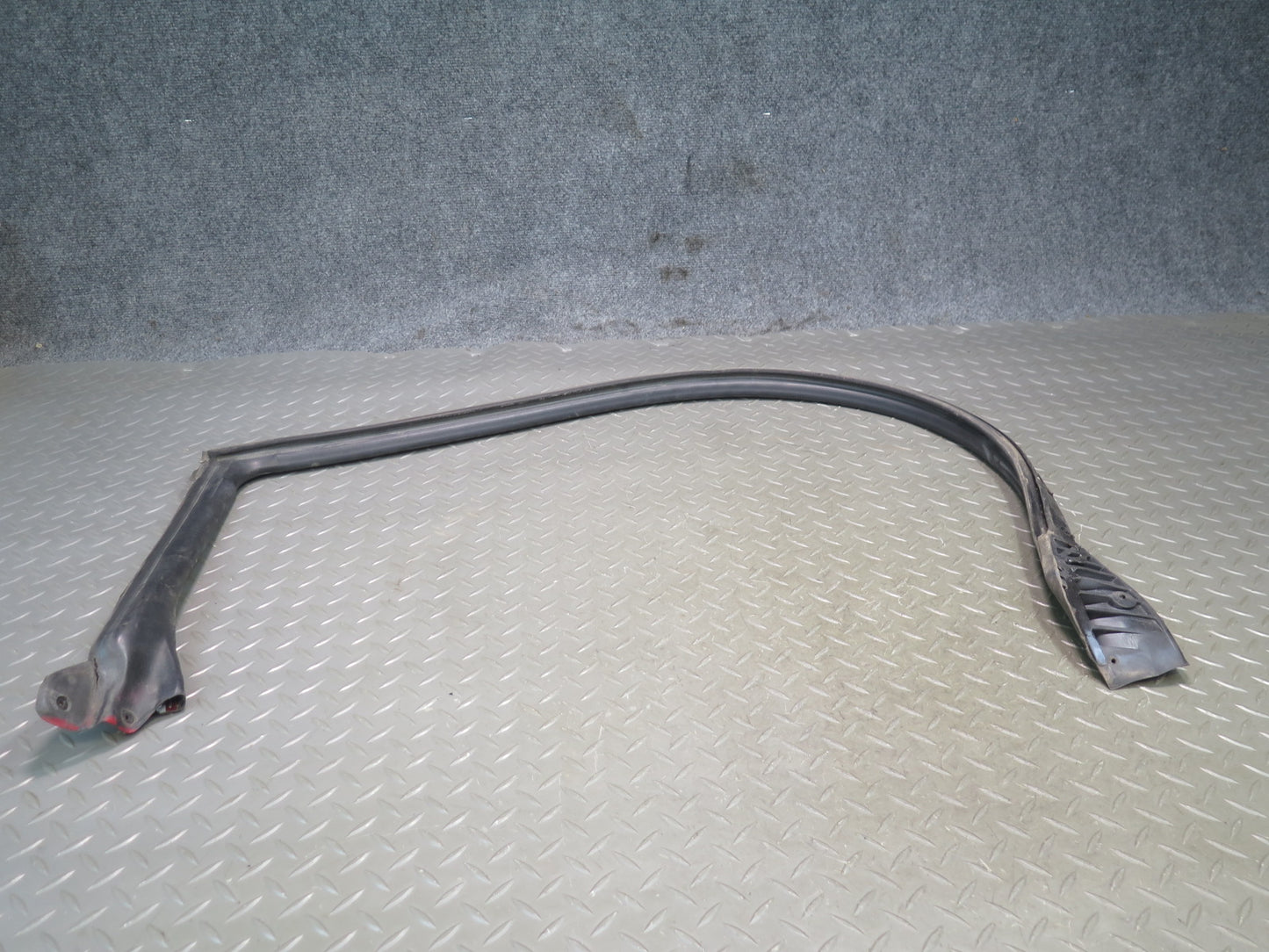 91-95 Toyota SW21L MR2 Set of 2 Right Door Weatherstrip Rubber Seal OEM