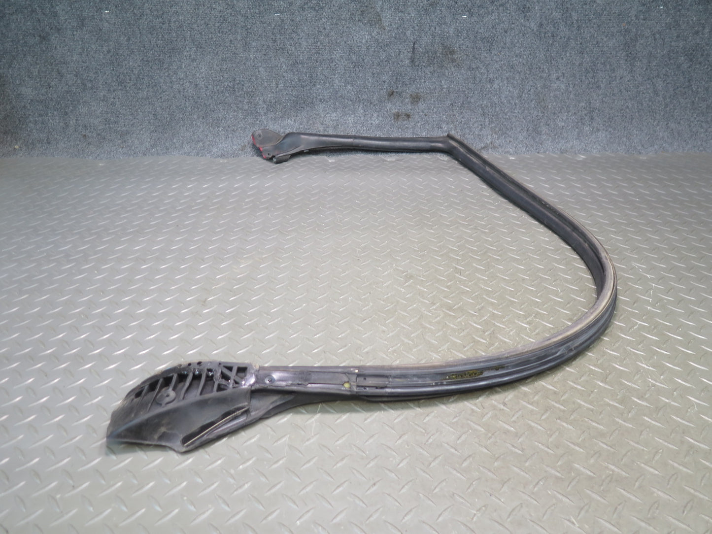 91-95 Toyota SW21L MR2 Set of 2 Right Door Weatherstrip Rubber Seal OEM