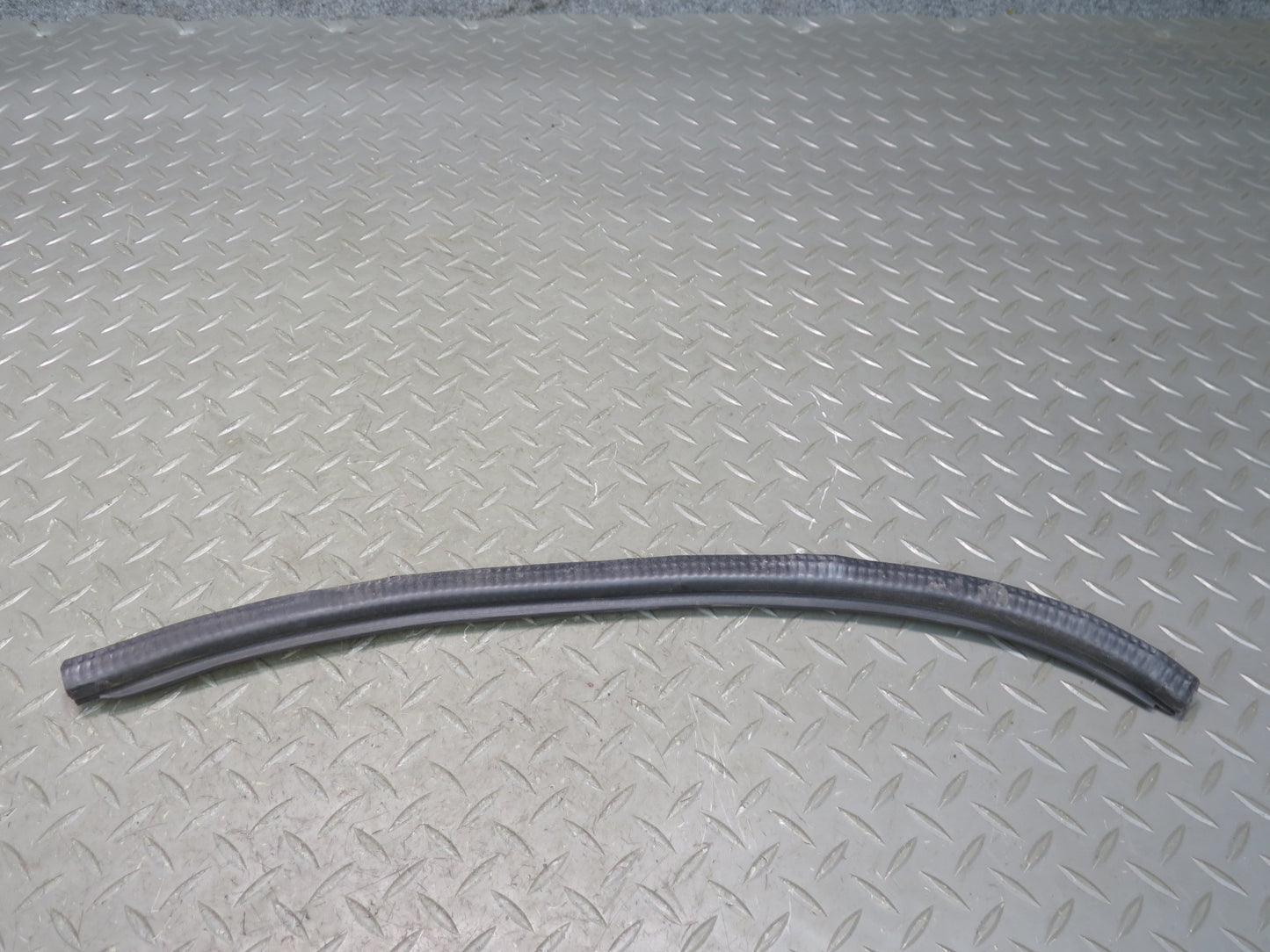 91-95 Toyota SW21L MR2 Set of 2 Right Door Weatherstrip Rubber Seal OEM