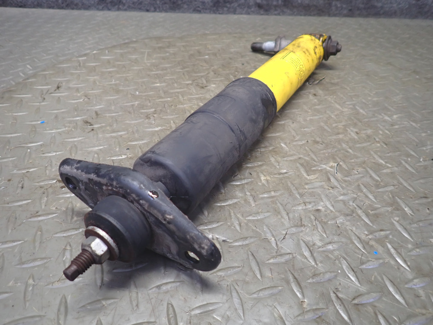 88-96 Chevrolet Corvette C4 Convert Set of 2 Rear Bilstein Strut Shock Absorber