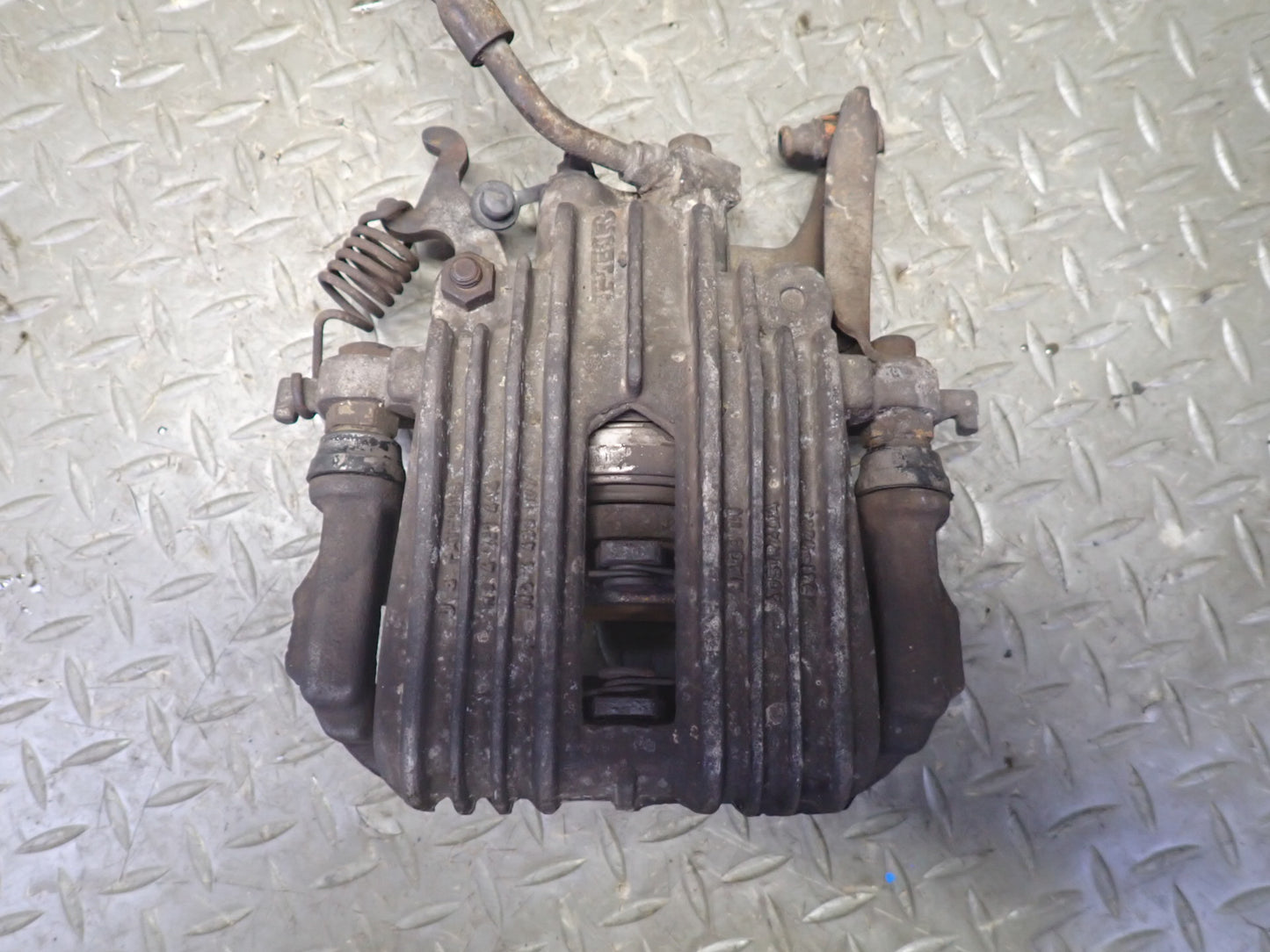 89-96 Chevrolet Corvette C4 Set of 2 Rear Left & Right Brake Caliper 77K OEM