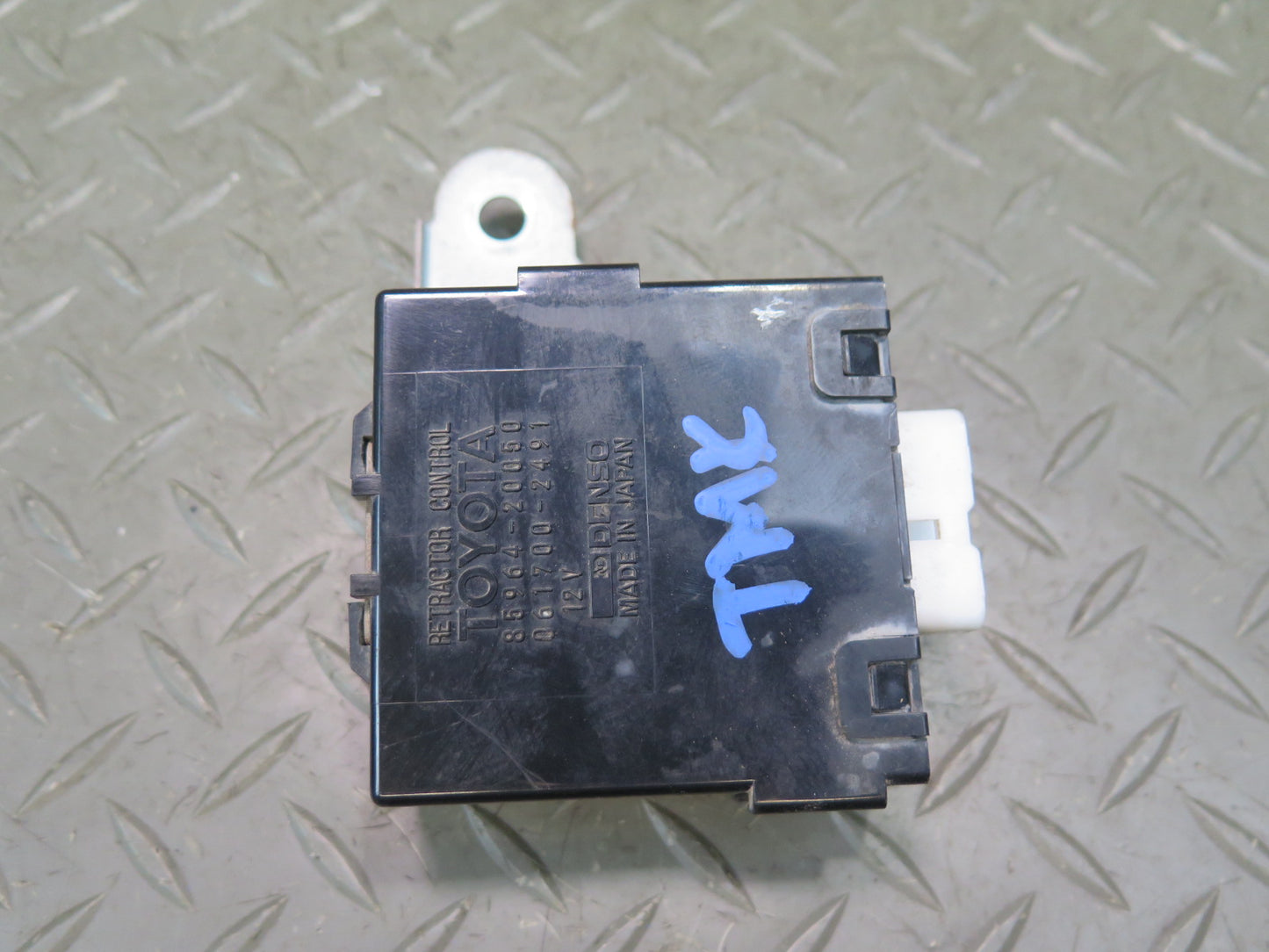 91-92 Toyota SW21L MR2 Headlight Retractor Control Module 85964-20050 OEM