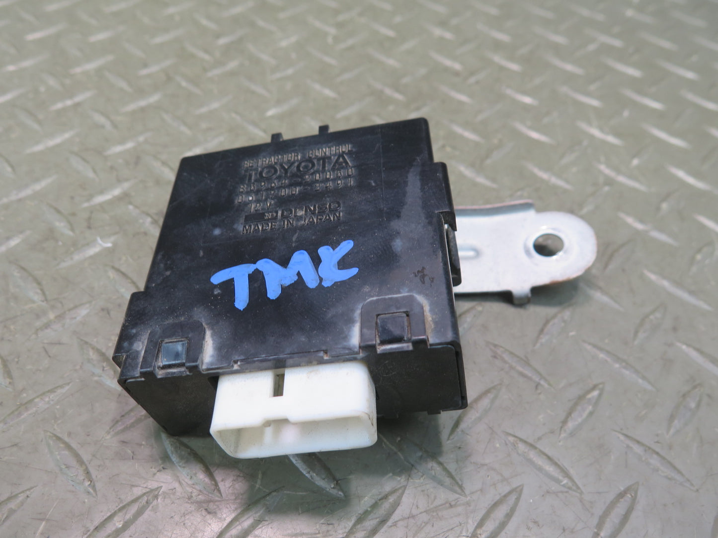 91-92 Toyota SW21L MR2 Headlight Retractor Control Module 85964-20050 OEM