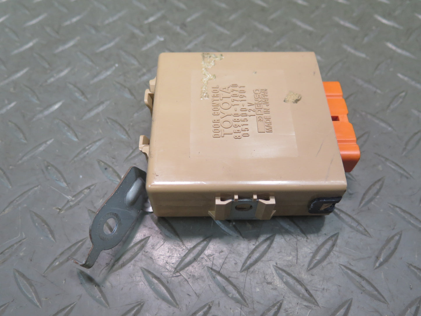 91-95 Toyota SW21L MR2 Door Control Module 85980-17070 OEM