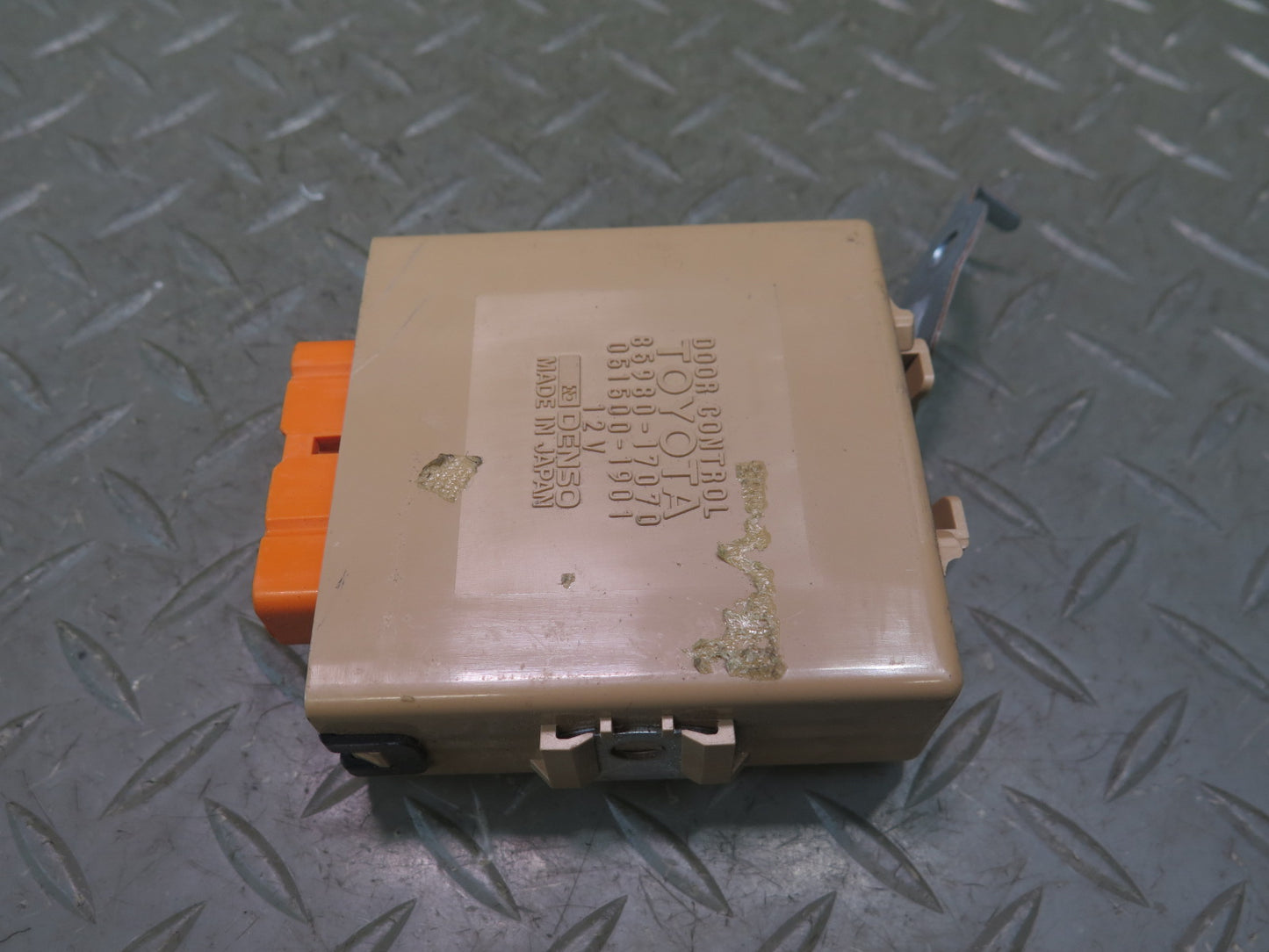 91-95 Toyota SW21L MR2 Door Control Module 85980-17070 OEM