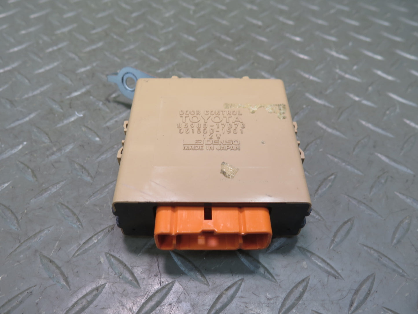 91-95 Toyota SW21L MR2 Door Control Module 85980-17070 OEM