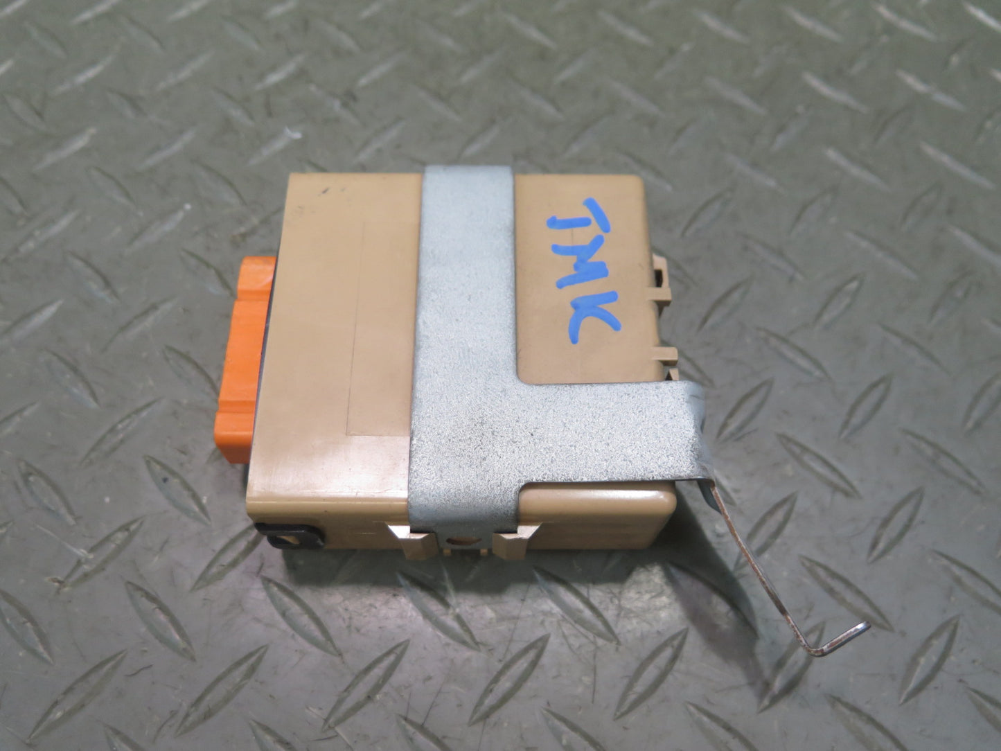 91-95 Toyota SW21L MR2 Door Control Module 85980-17070 OEM