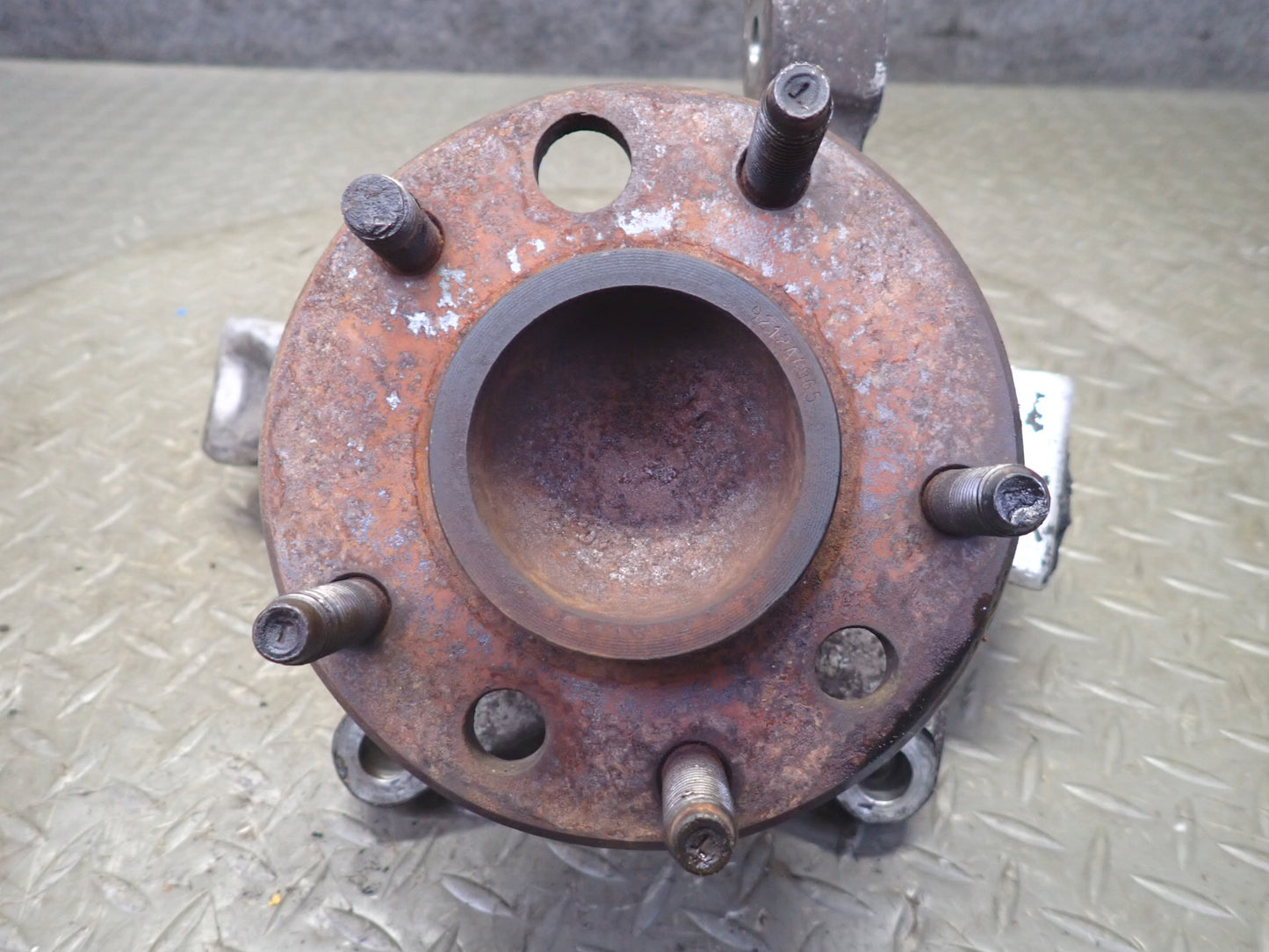 91-96 Chevrolet Corvette C4 Front Right Spindle Knuckle Wheel Hub Bearing OEM