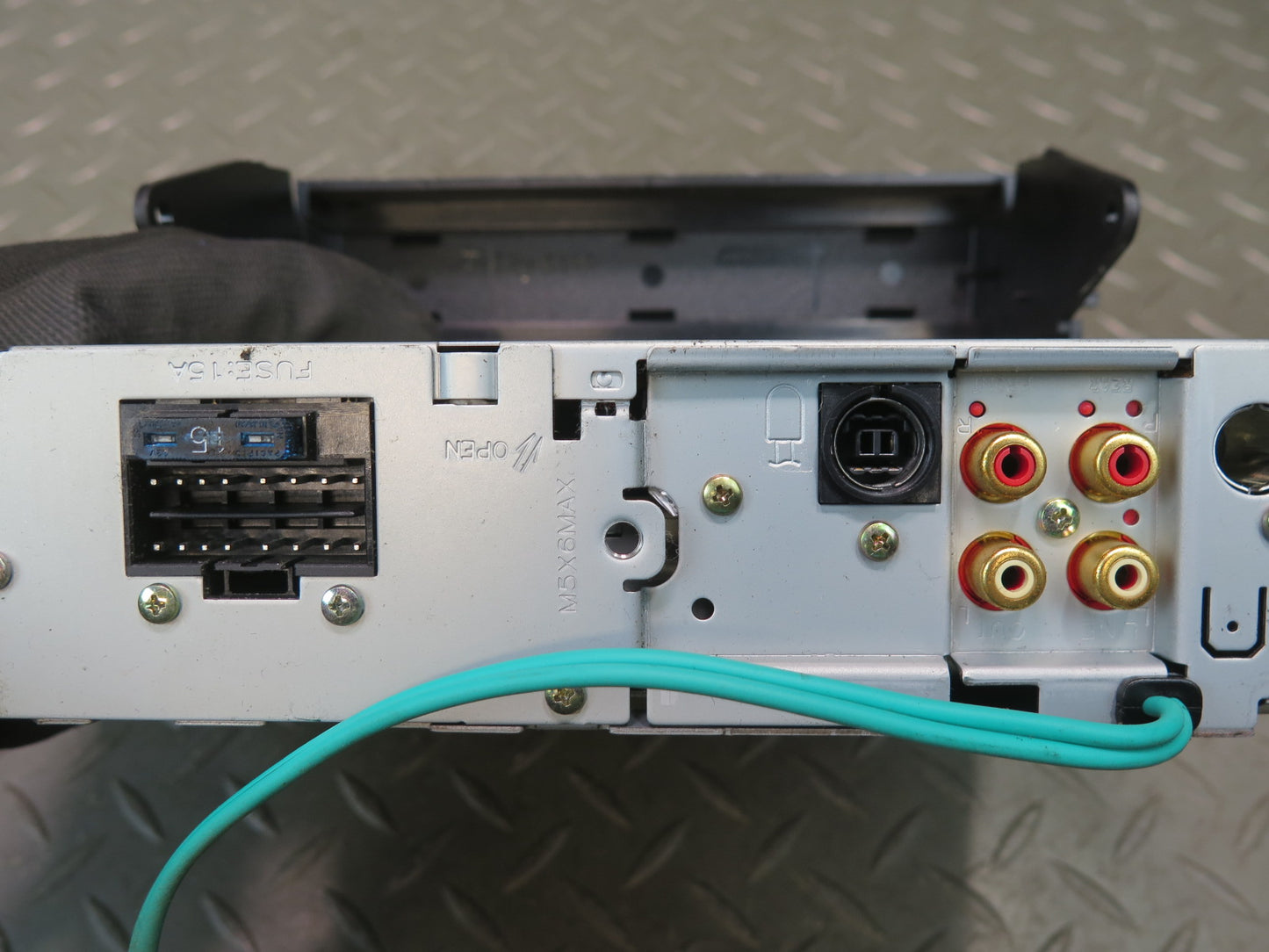 JVC KD-SX9350 Car Stereo MP3 CD AM FM Radio Player Receiver