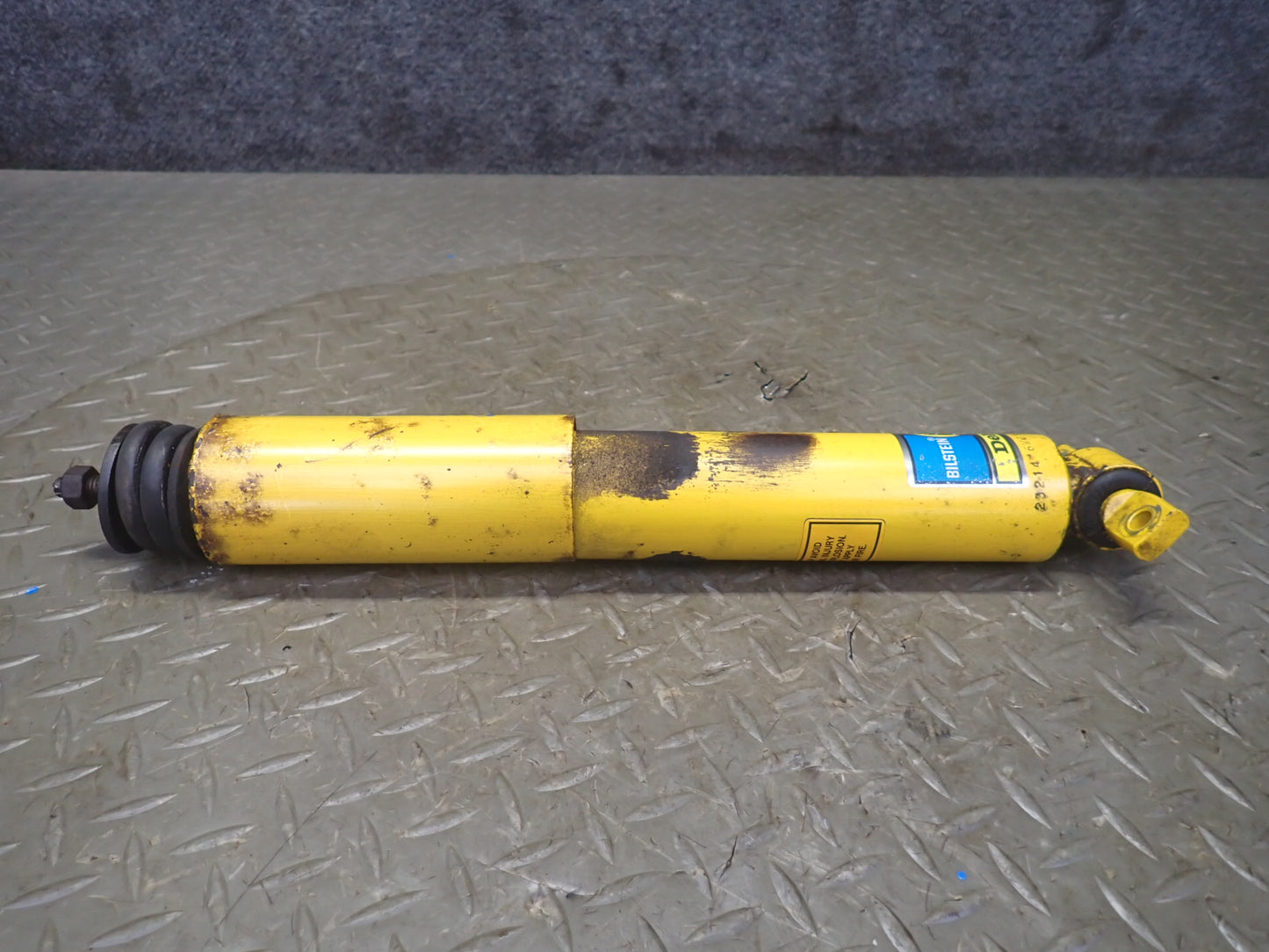 89-96 Chevrolet Corvette C4 Set of 2 Front Strut Shock Absorber Bilstein