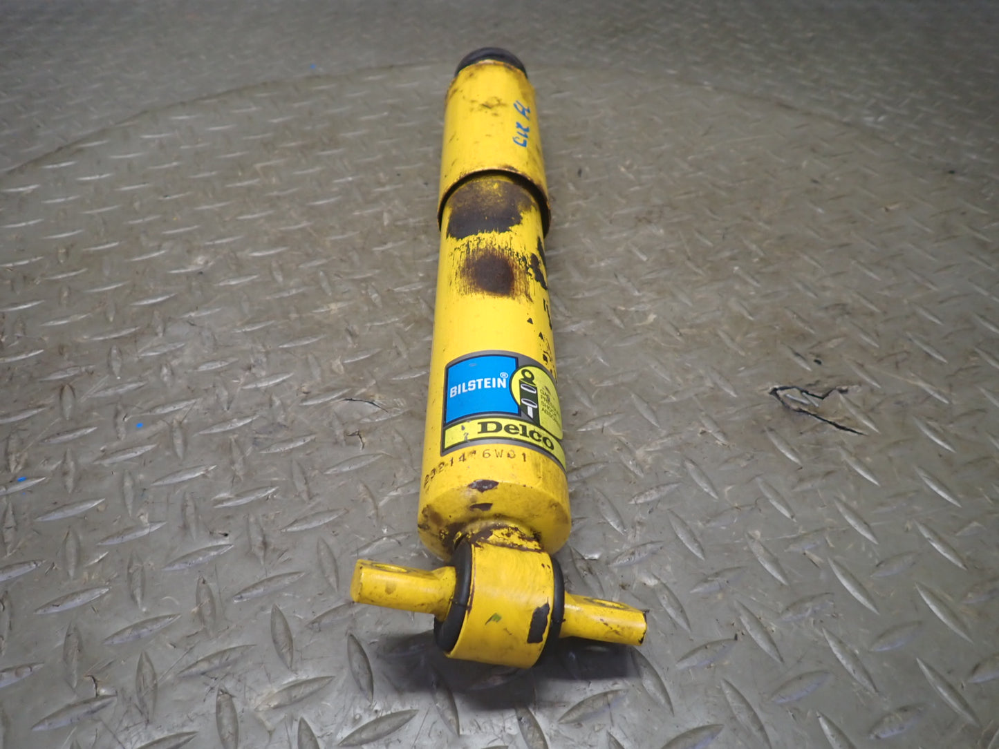 89-96 Chevrolet Corvette C4 Set of 2 Front Strut Shock Absorber Bilstein