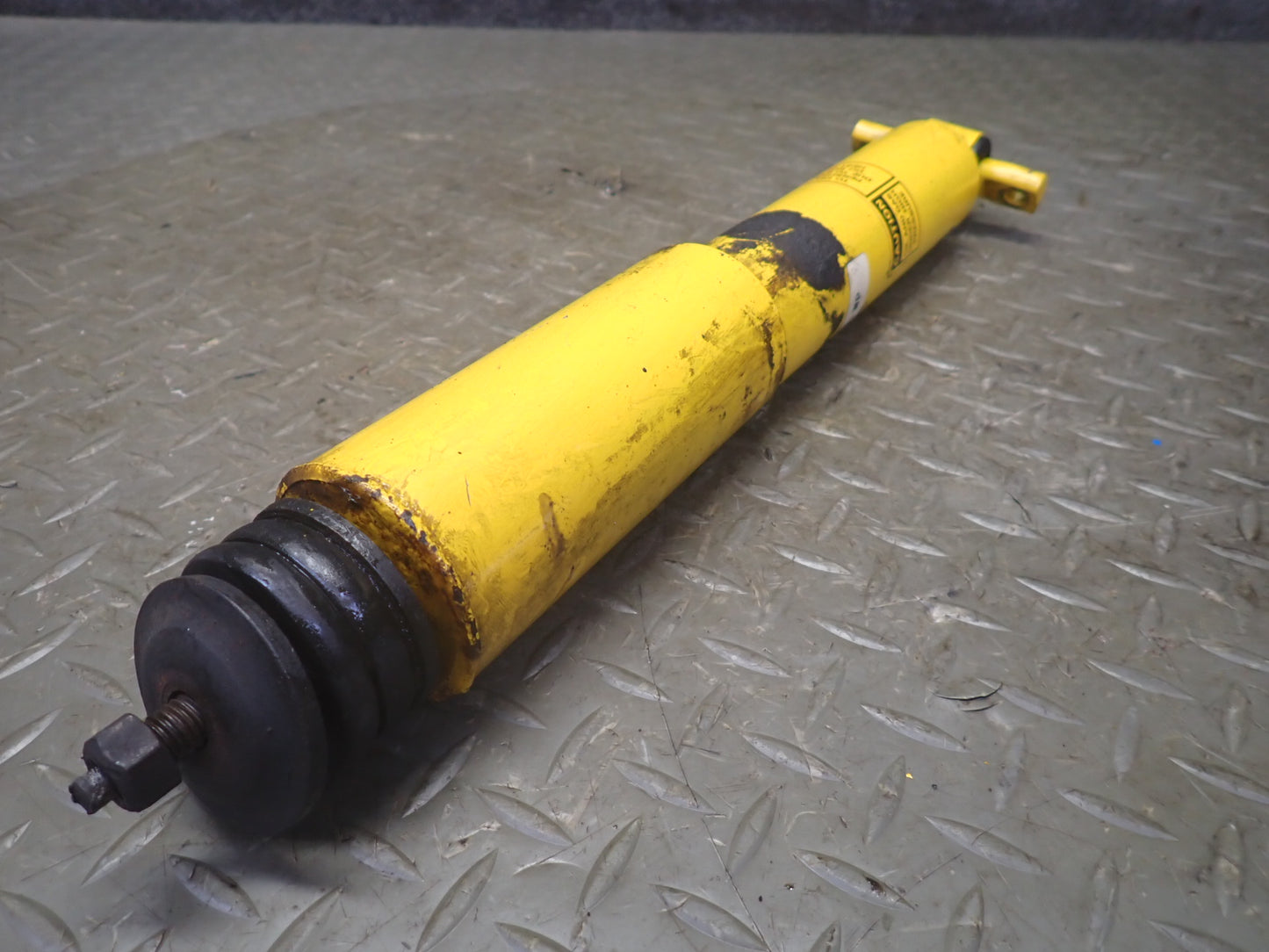 89-96 Chevrolet Corvette C4 Set of 2 Front Strut Shock Absorber Bilstein