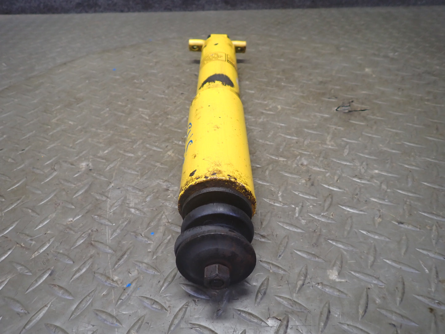 89-96 Chevrolet Corvette C4 Set of 2 Front Strut Shock Absorber Bilstein
