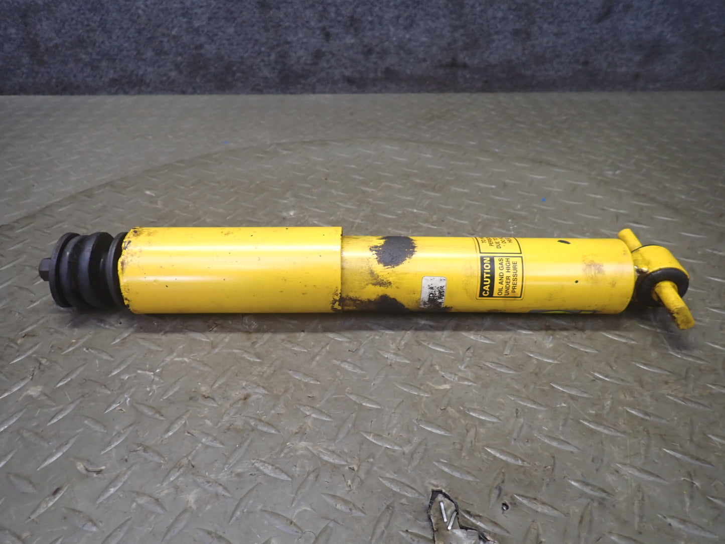 89-96 Chevrolet Corvette C4 Set of 2 Front Strut Shock Absorber Bilstein