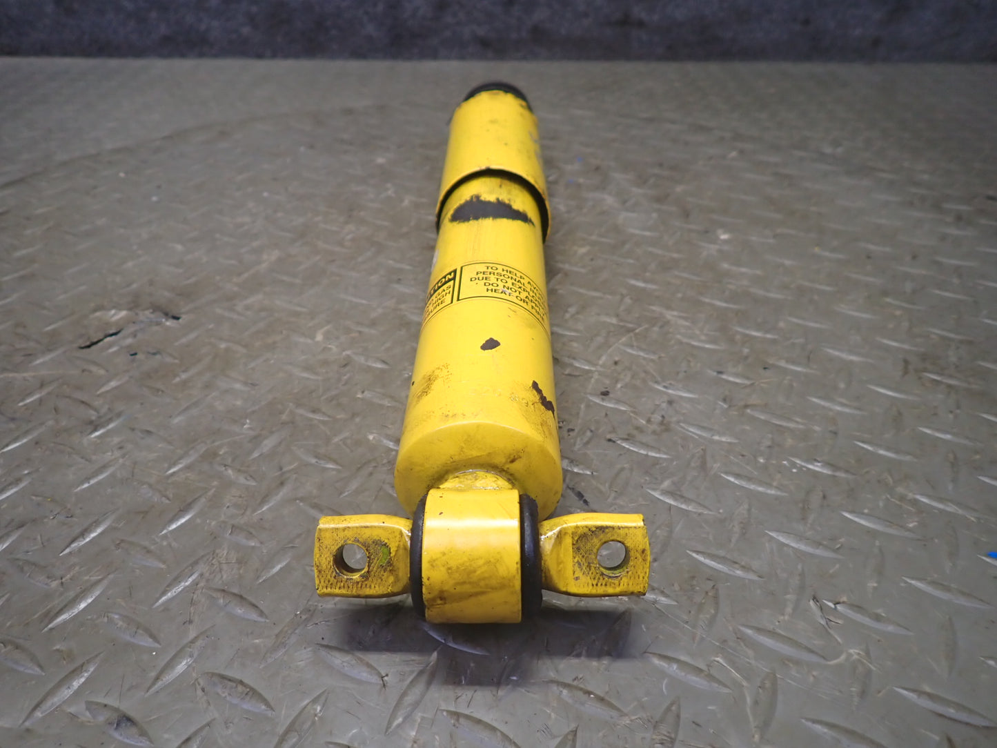89-96 Chevrolet Corvette C4 Set of 2 Front Strut Shock Absorber Bilstein