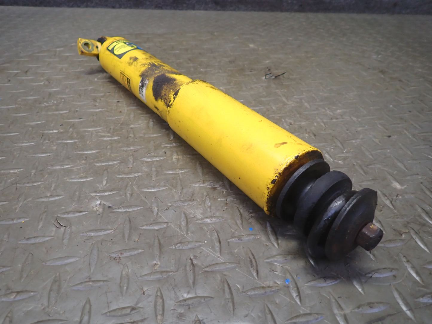 89-96 Chevrolet Corvette C4 Set of 2 Front Strut Shock Absorber Bilstein