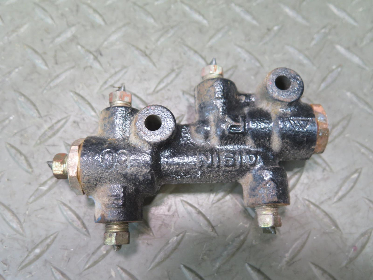 91-93 Toyota SW21L MR2 Brake Distributor Coupler Junction Union OEM