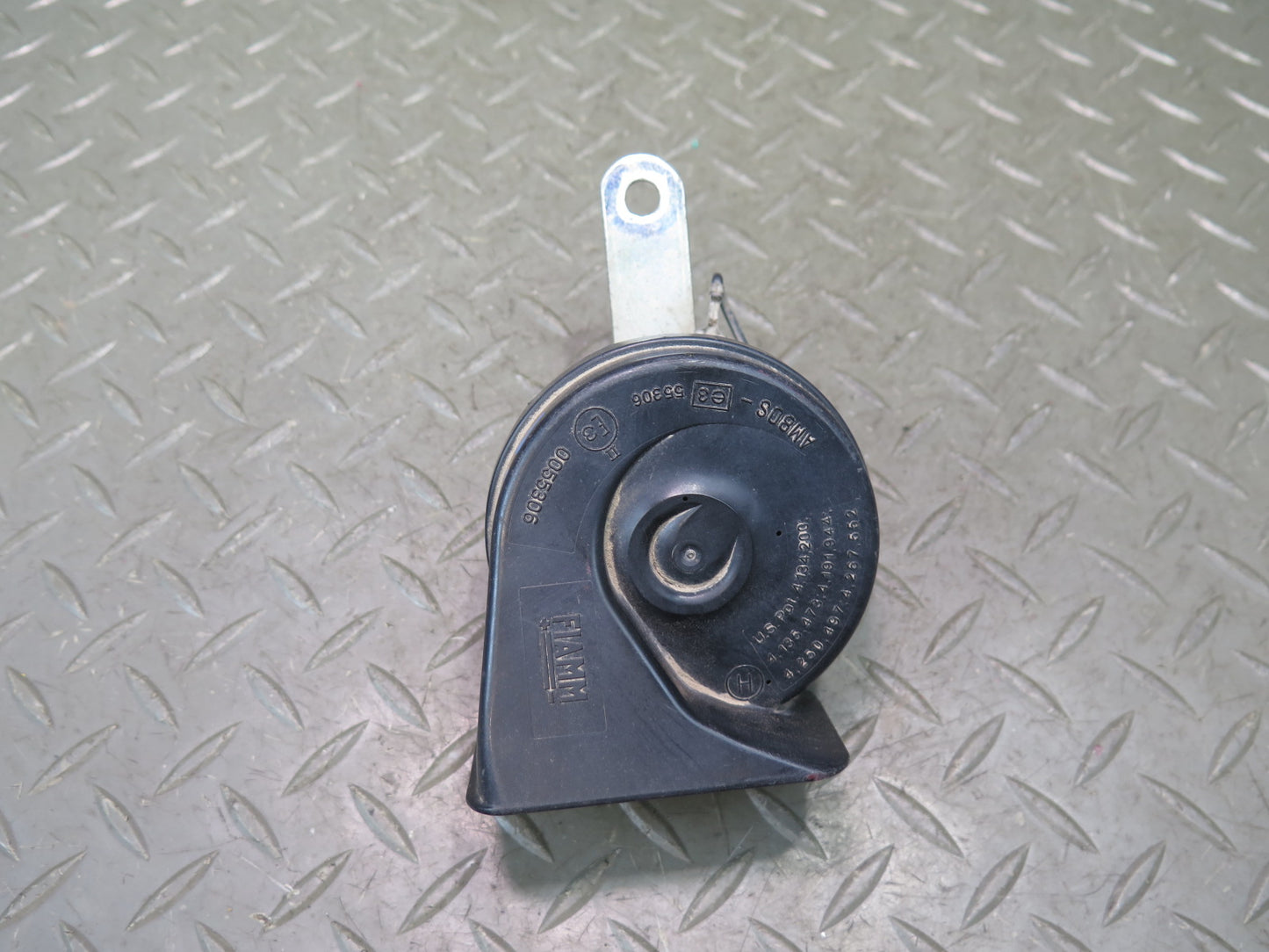 91-95 Toyota SW21L MR2 Horn Signal w Mount OEM