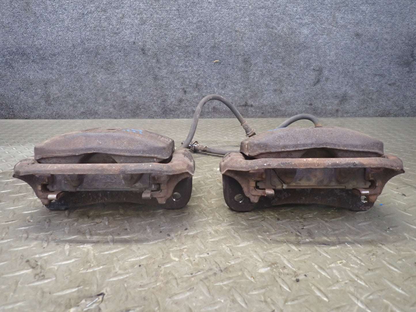 91-95 Toyota MR2 SW21L NON Turbo Set of 2 Front Left & Right Brake Caliper OEM