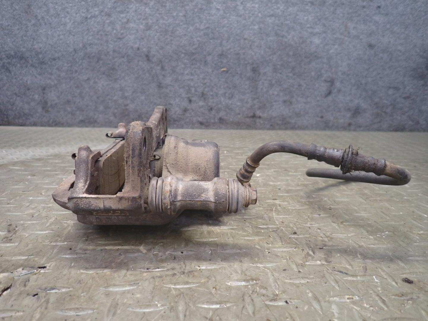 91-95 Toyota MR2 SW21L NON Turbo Set of 2 Front Left & Right Brake Caliper OEM