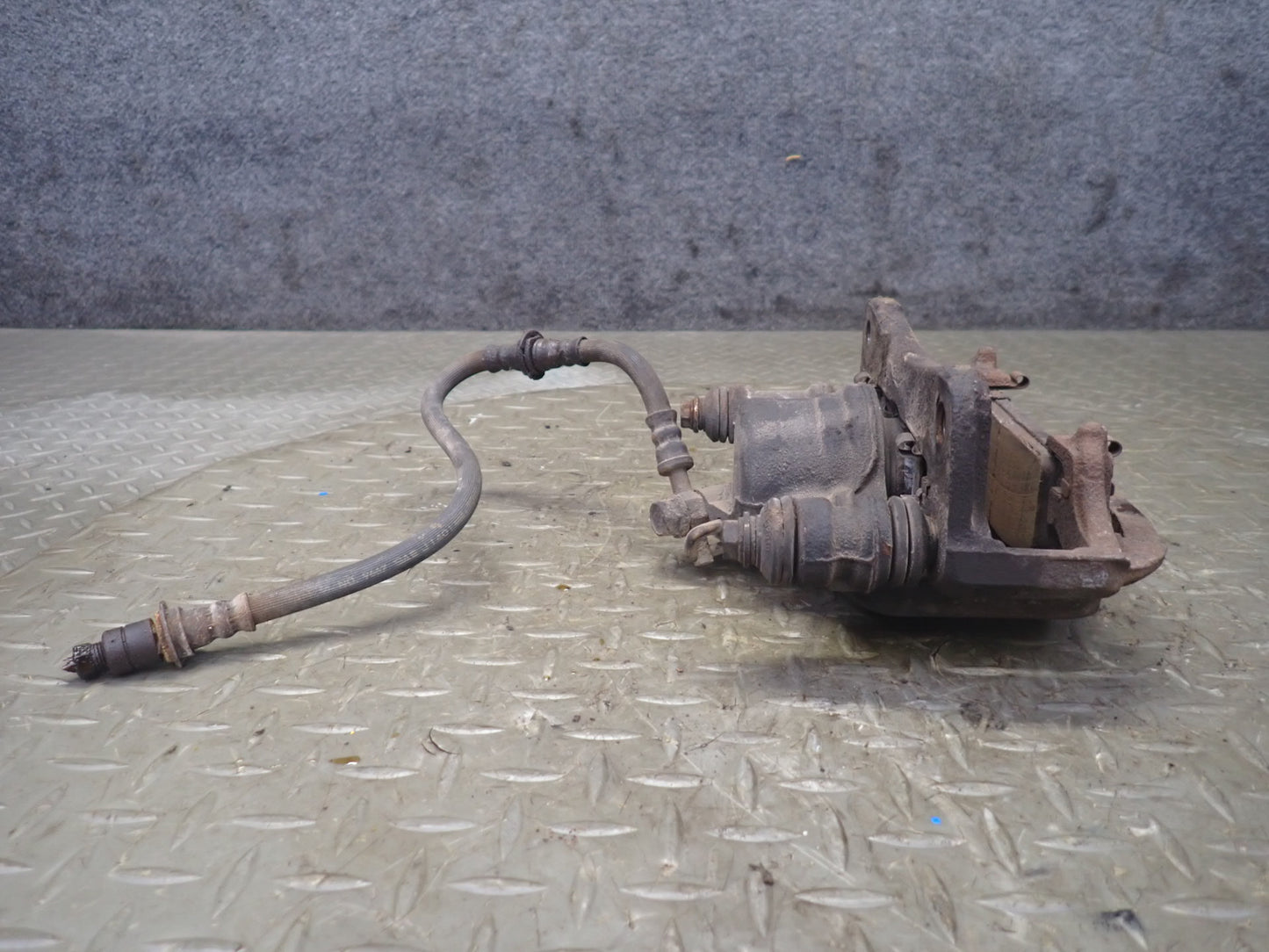 91-95 Toyota MR2 SW21L NON Turbo Set of 2 Front Left & Right Brake Caliper OEM