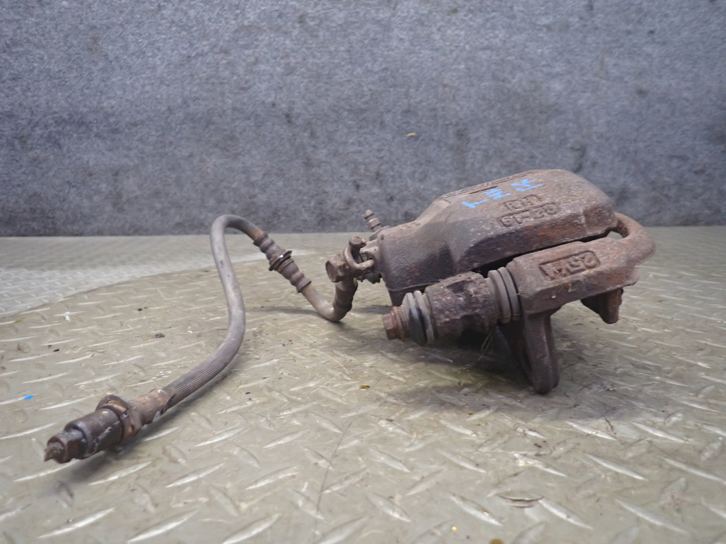 91-95 Toyota MR2 SW21L NON Turbo Set of 2 Front Left & Right Brake Caliper OEM