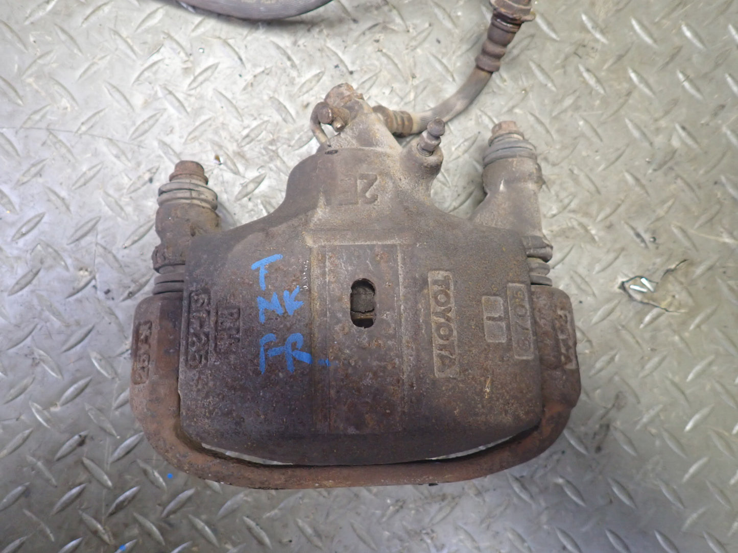 91-95 Toyota MR2 SW21L NON Turbo Set of 2 Front Left & Right Brake Caliper OEM