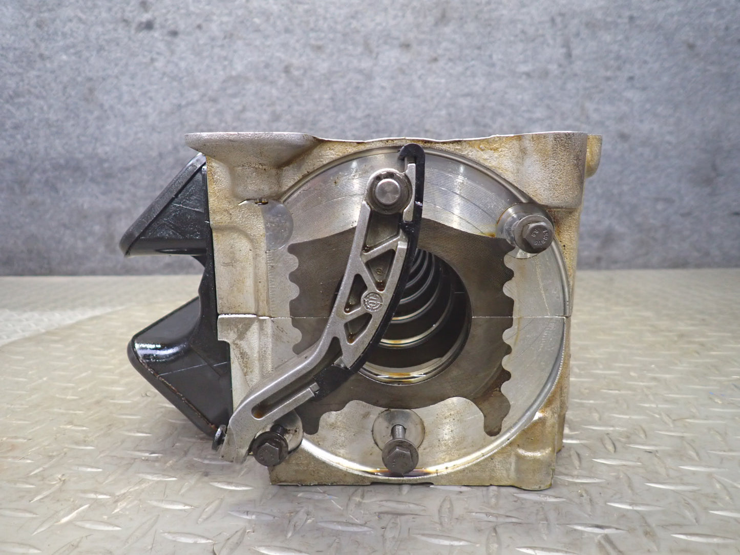 2002 Porsche Boxster S 986 3.2L M96.21 Engine Motor Crankshaft Case Housing