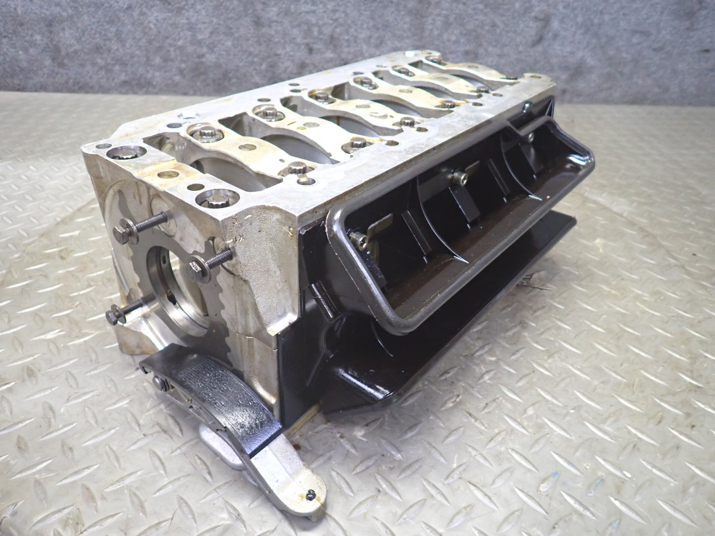 2002 Porsche Boxster S 986 3.2L M96.21 Engine Motor Crankshaft Case Housing