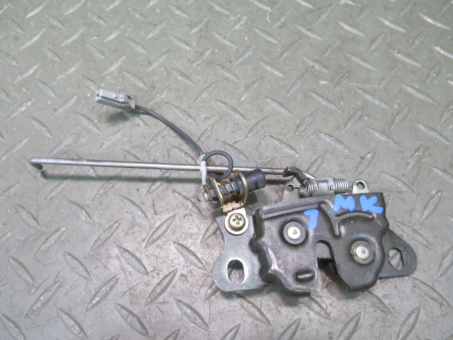 91-95 Toyota MR2 SW21L Rear Trunk Lid Lock Latch OEM