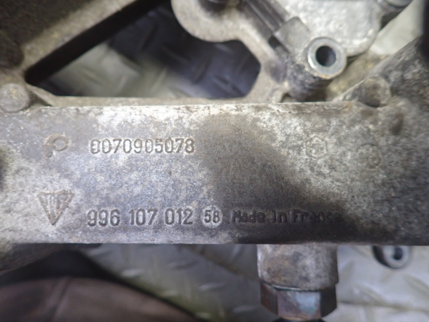 2002 Porsche Boxster S 986 3.2L M96.21 Engine  Motor Oil Pump w Cover