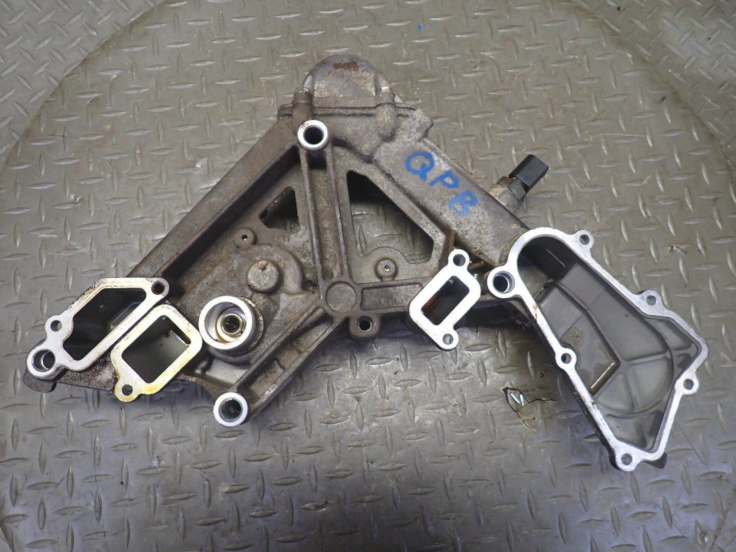 2002 Porsche Boxster S 986 3.2L M96.21 Engine  Motor Oil Pump w Cover