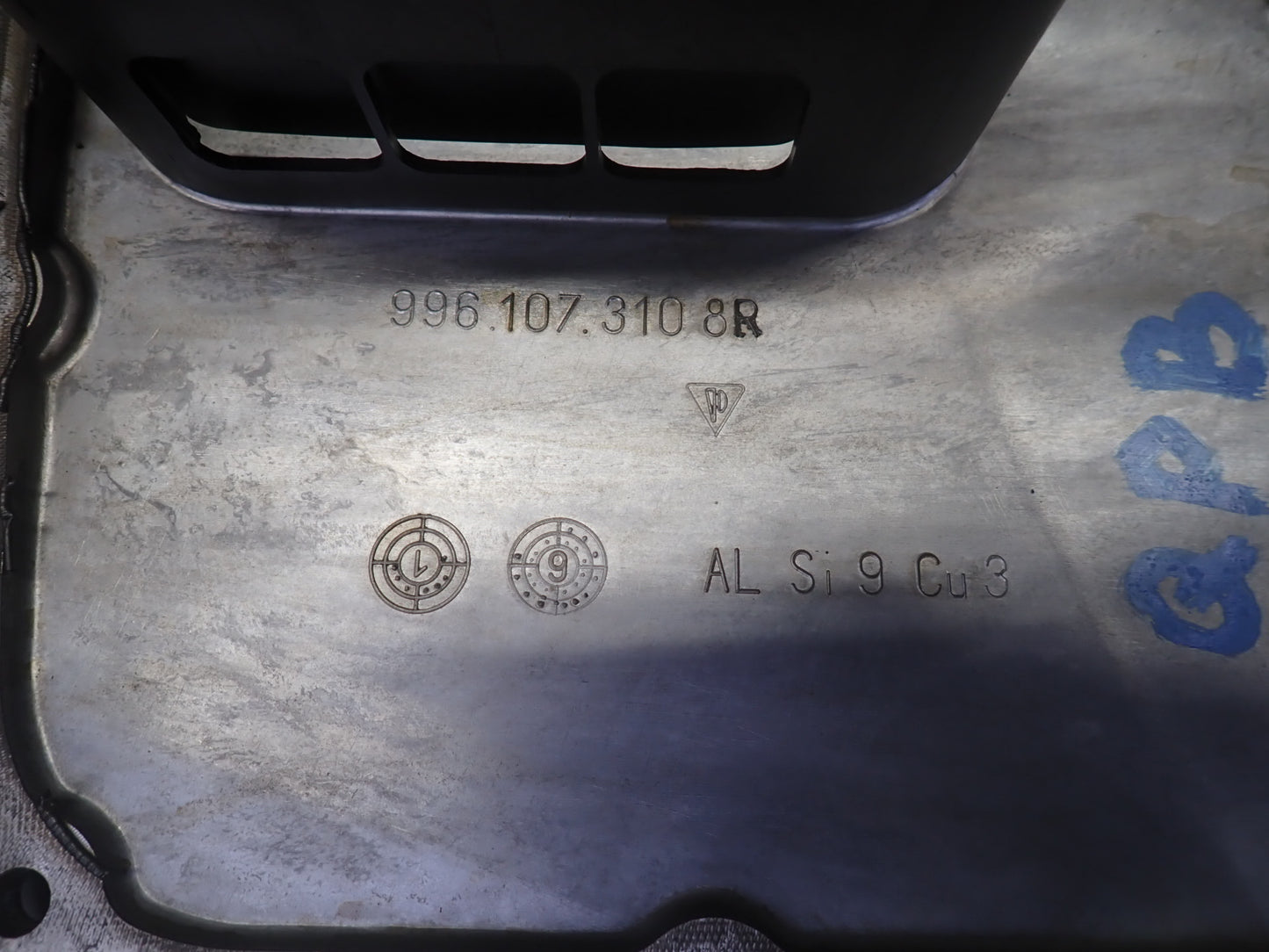 2002 Porsche Boxster S 986 3.2L M96.21 Engine Motor Oil Pan 996107310
