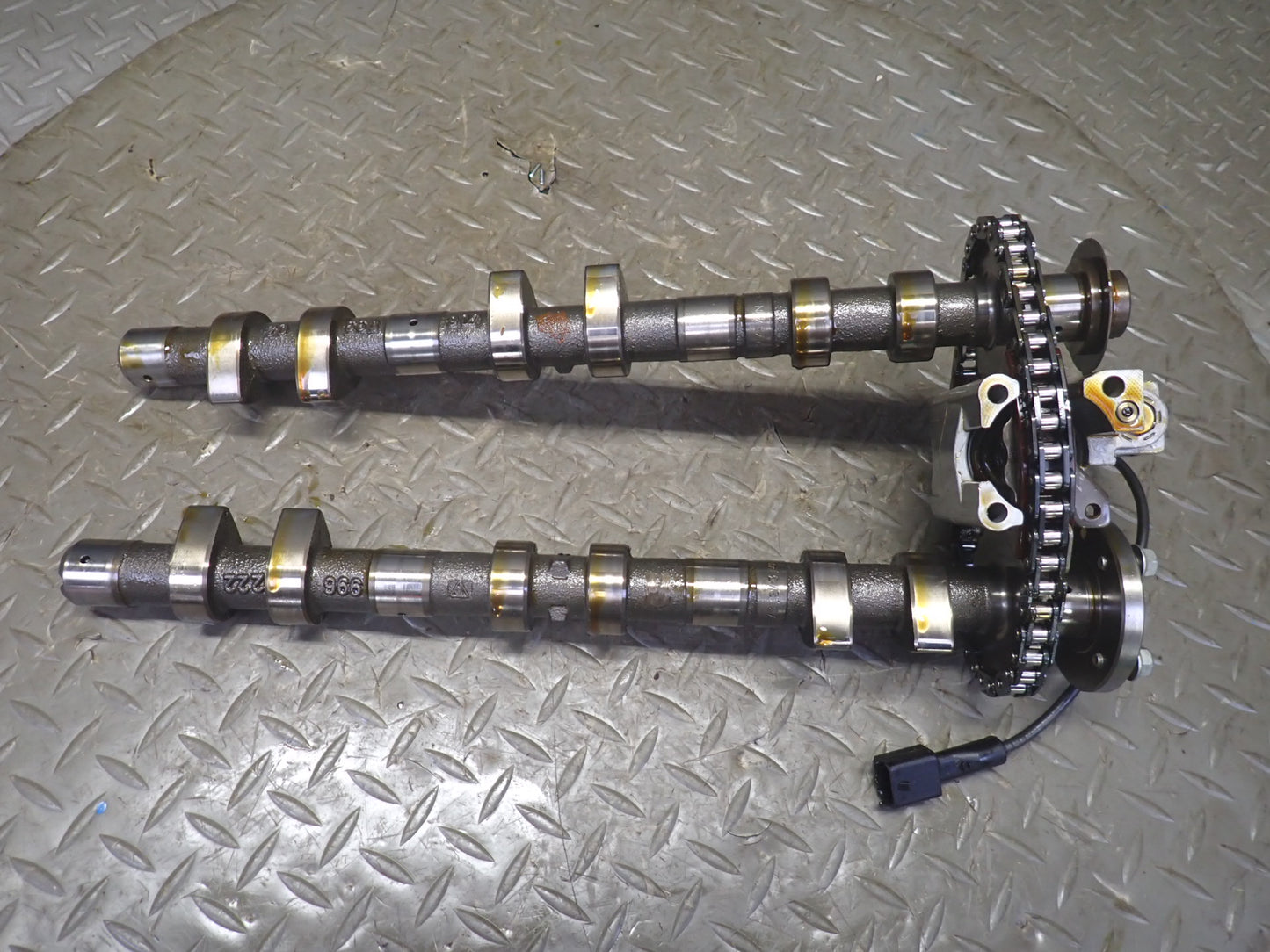 2002 Porsche Boxster S 986 3.2L M96.21 Engine Left Camshaft Gear Housing Set