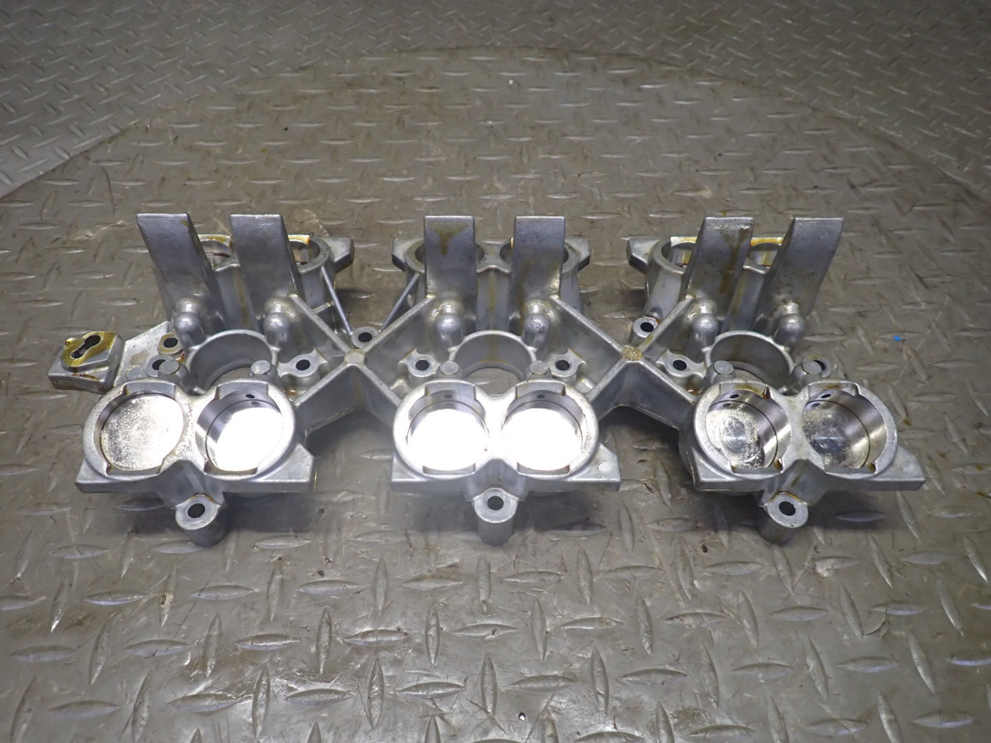 2002 Porsche Boxster S 986 3.2L M96.21 Engine Left Camshaft Gear Housing Set