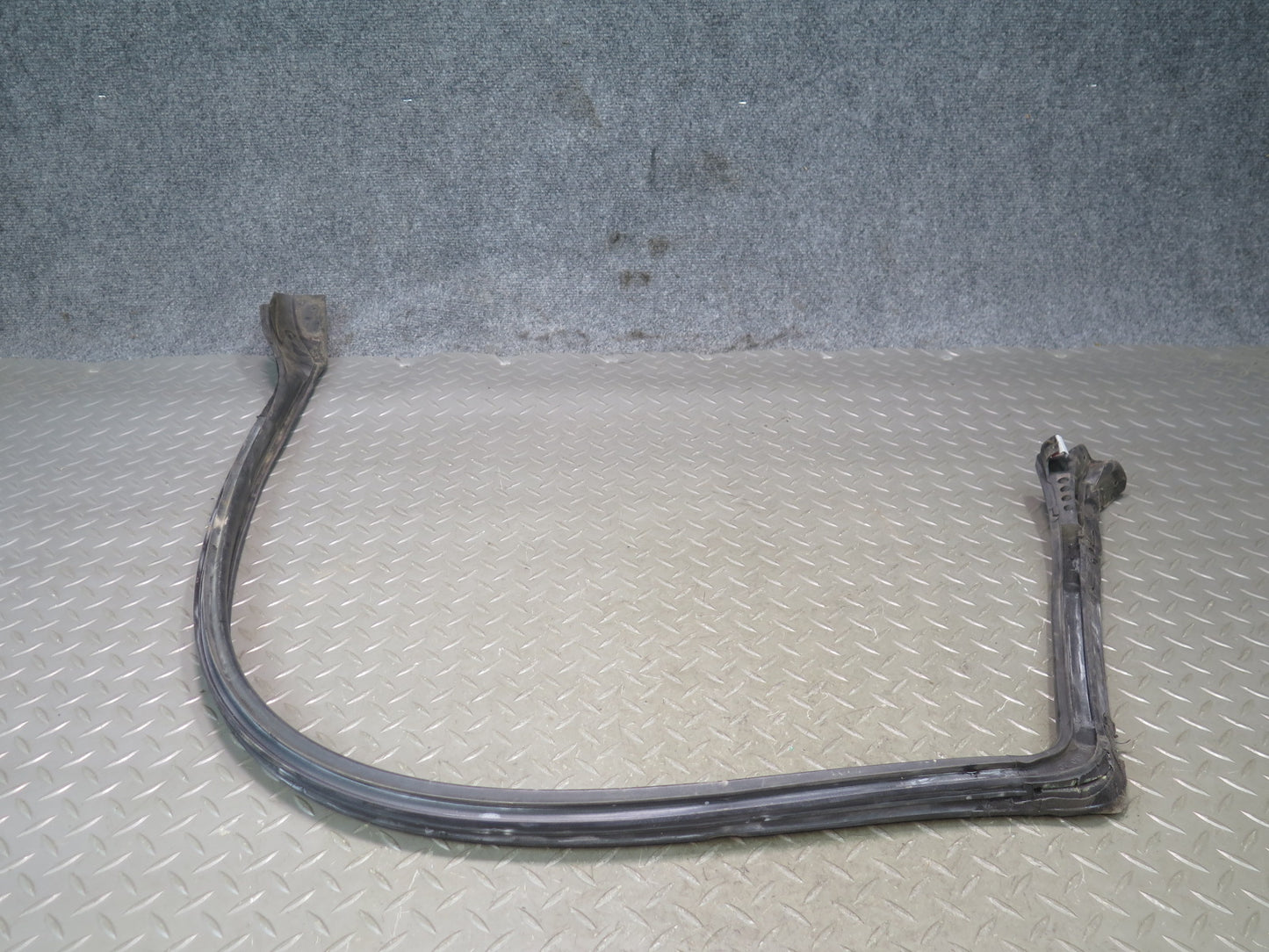 91-95 Toyota SW21L MR2 Set of 2 Left Door Weatherstrip Rubber Seal OEM