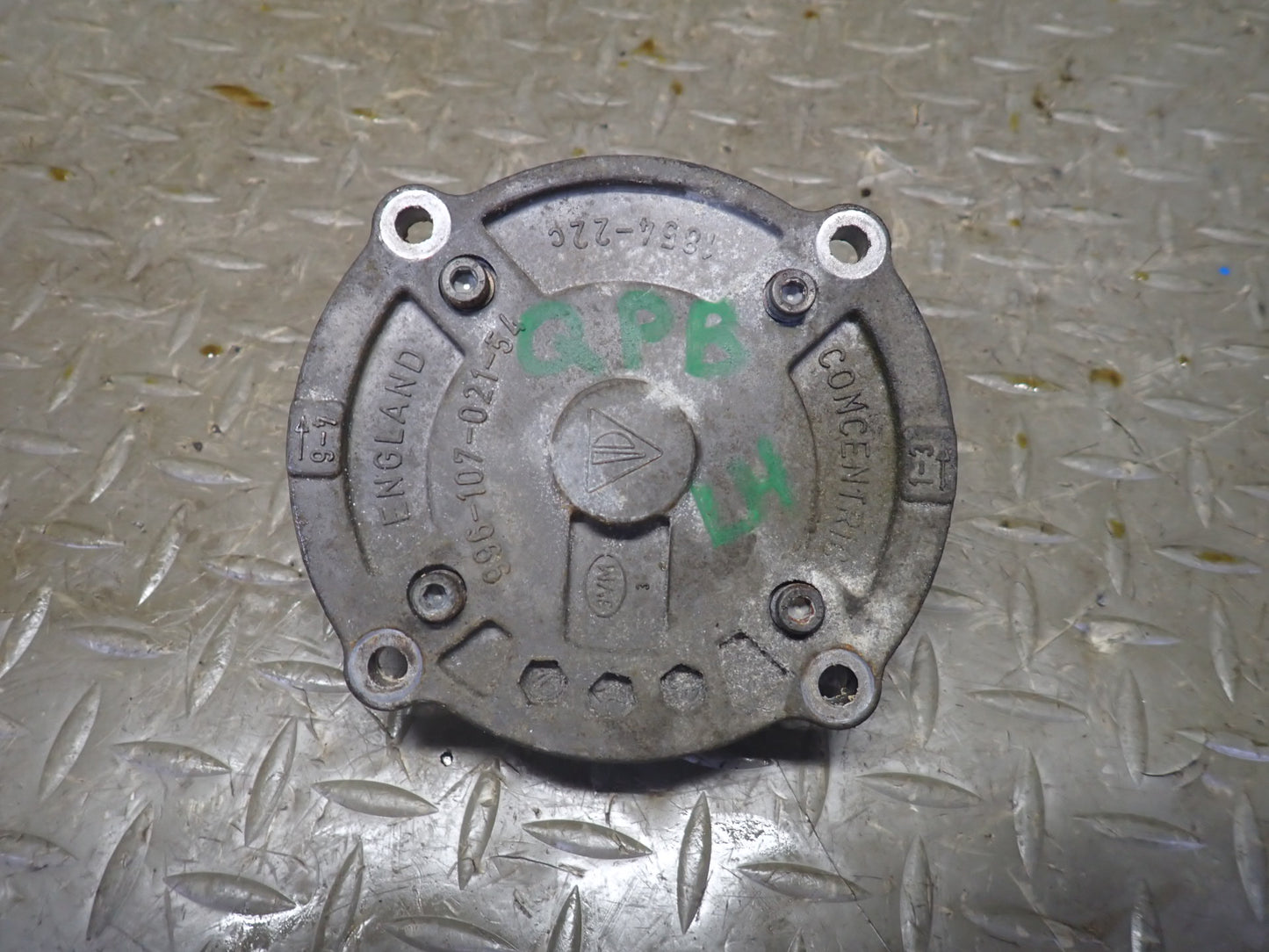 2002 Porsche Boxster S 986 3.2L M96.21 Engine Left Camshaft Gear Housing Set