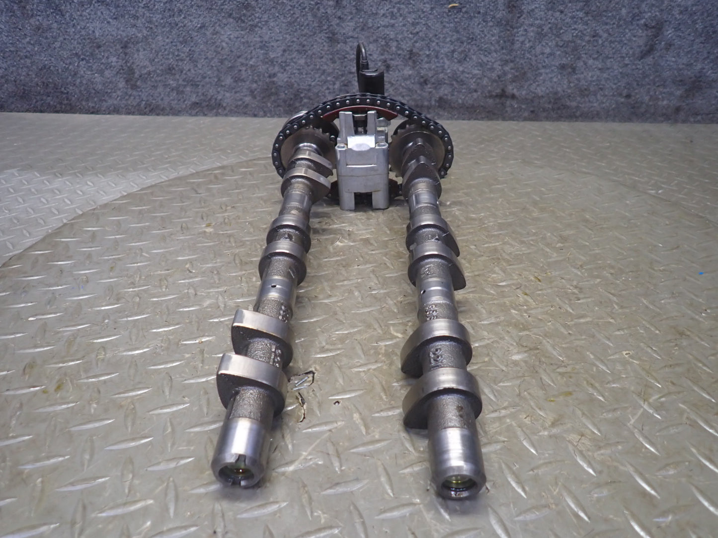 2002 Porsche Boxster S 986 3.2L M96.21 Engine Right Camshaft Gear Housing Set