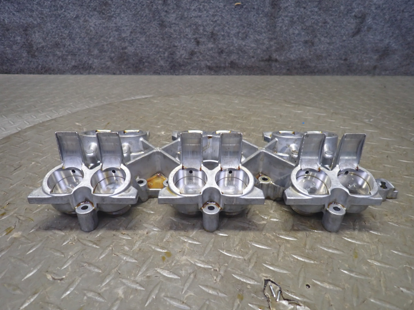2002 Porsche Boxster S 986 3.2L M96.21 Engine Right Camshaft Gear Housing Set