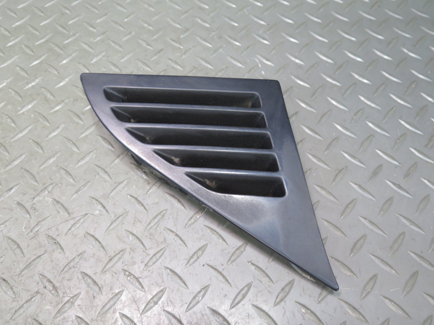 91-95 Toyota SW21L MR2 Set of 2 Rear Quarter Window Air Vent Grille OEM