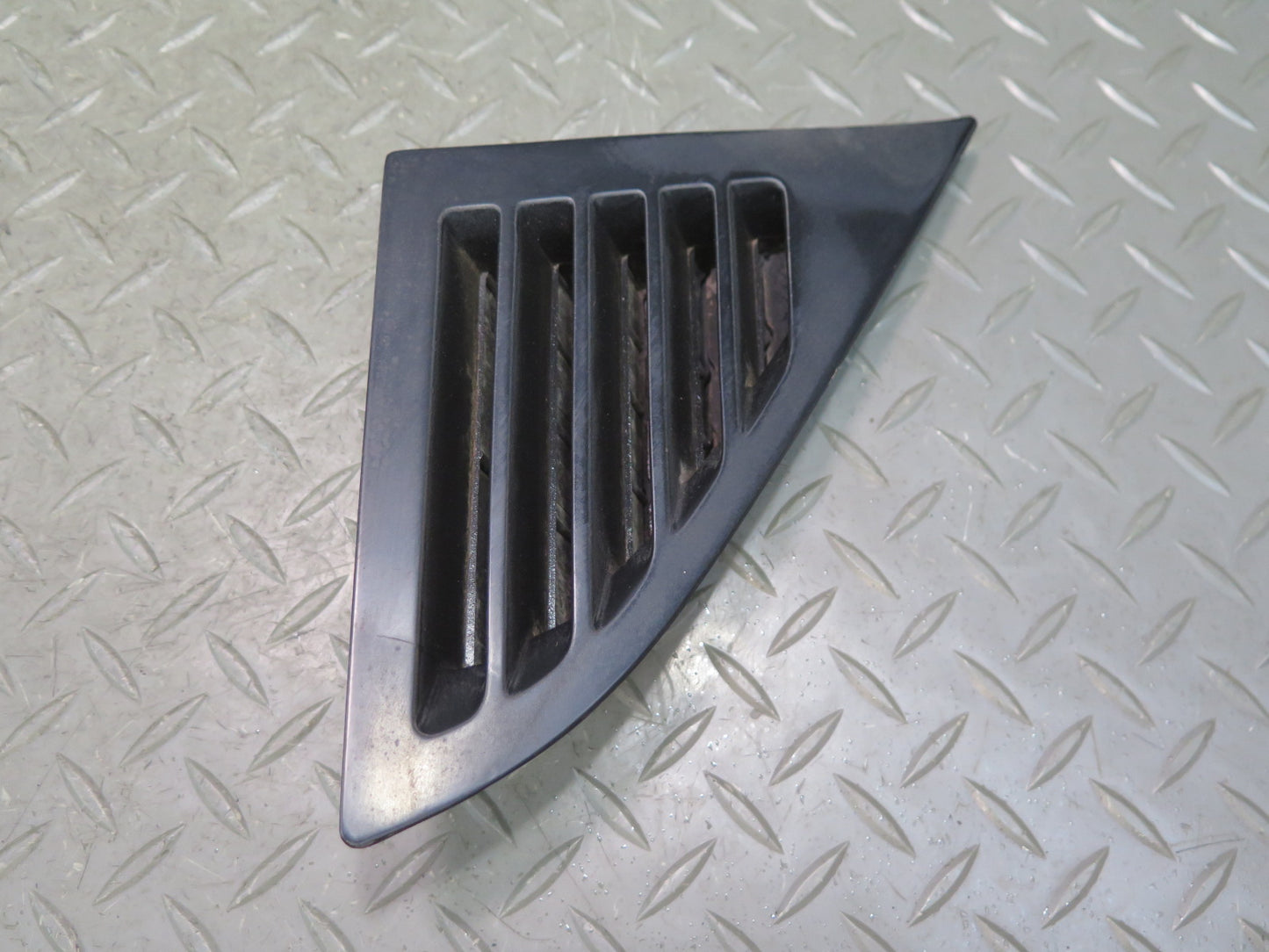 91-95 Toyota SW21L MR2 Set of 2 Rear Quarter Window Air Vent Grille OEM
