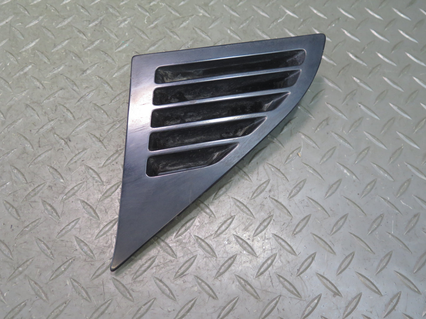 91-95 Toyota SW21L MR2 Set of 2 Rear Quarter Window Air Vent Grille OEM