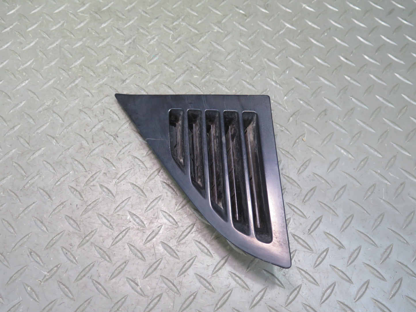 91-95 Toyota SW21L MR2 Set of 2 Rear Quarter Window Air Vent Grille OEM