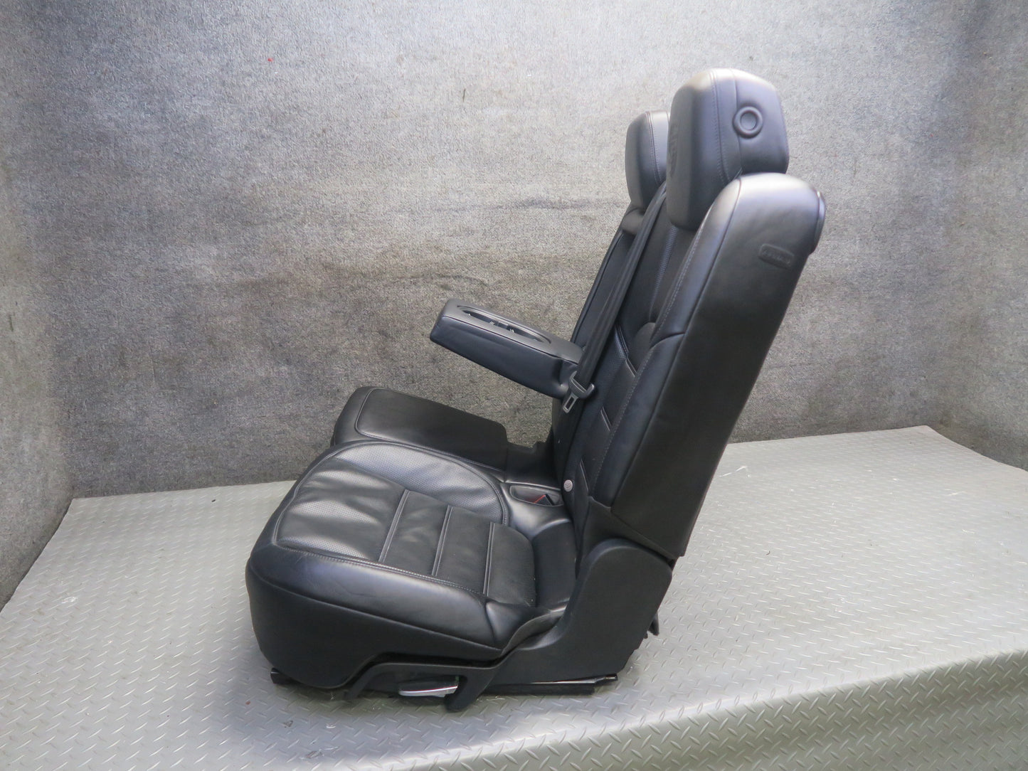 2015-2018 Porsche Cayenne 958.2 Front & Rear Leather Perforated Seat Black Set