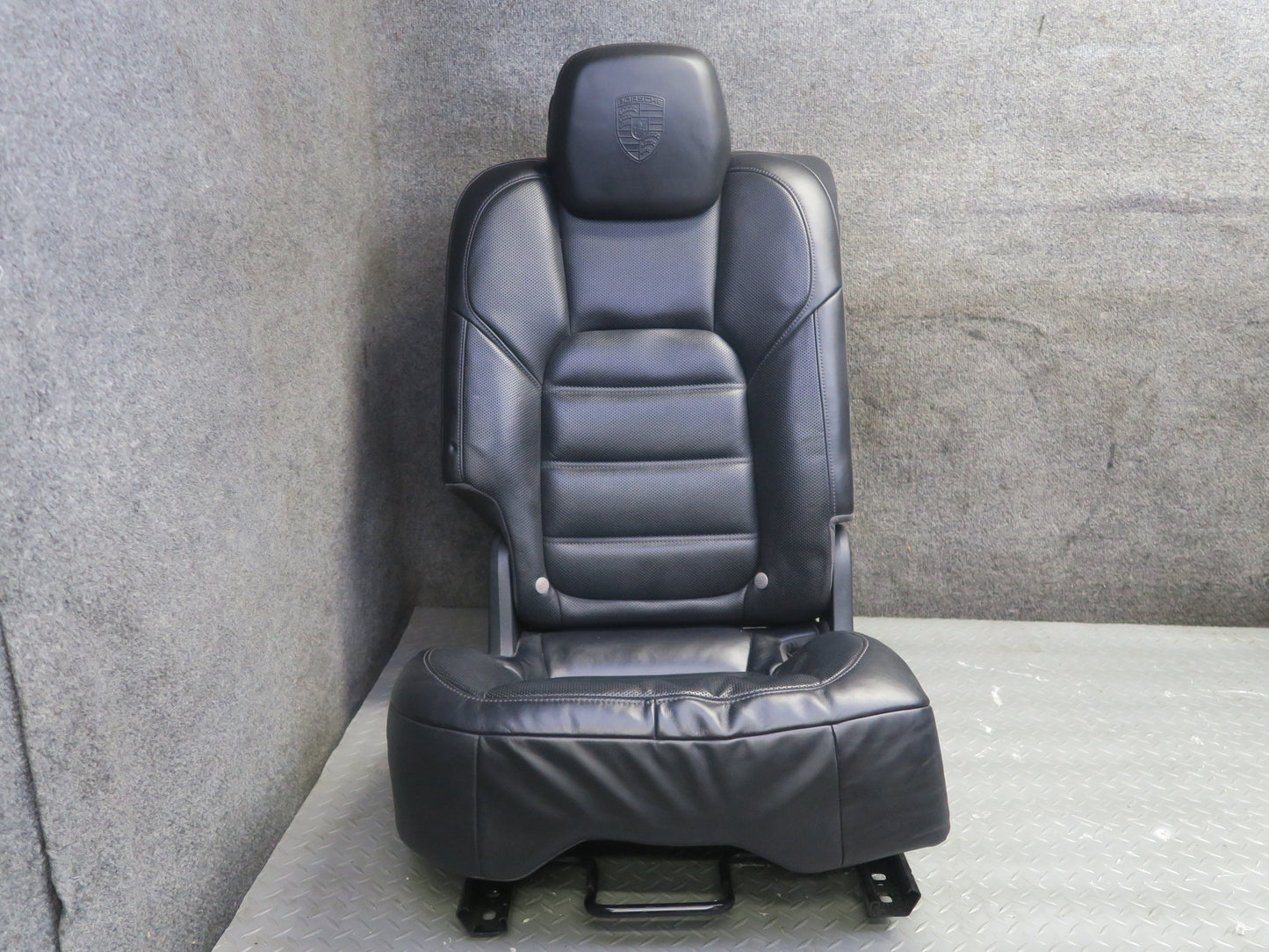 2015-2018 Porsche Cayenne 958.2 Front & Rear Leather Perforated Seat Black Set