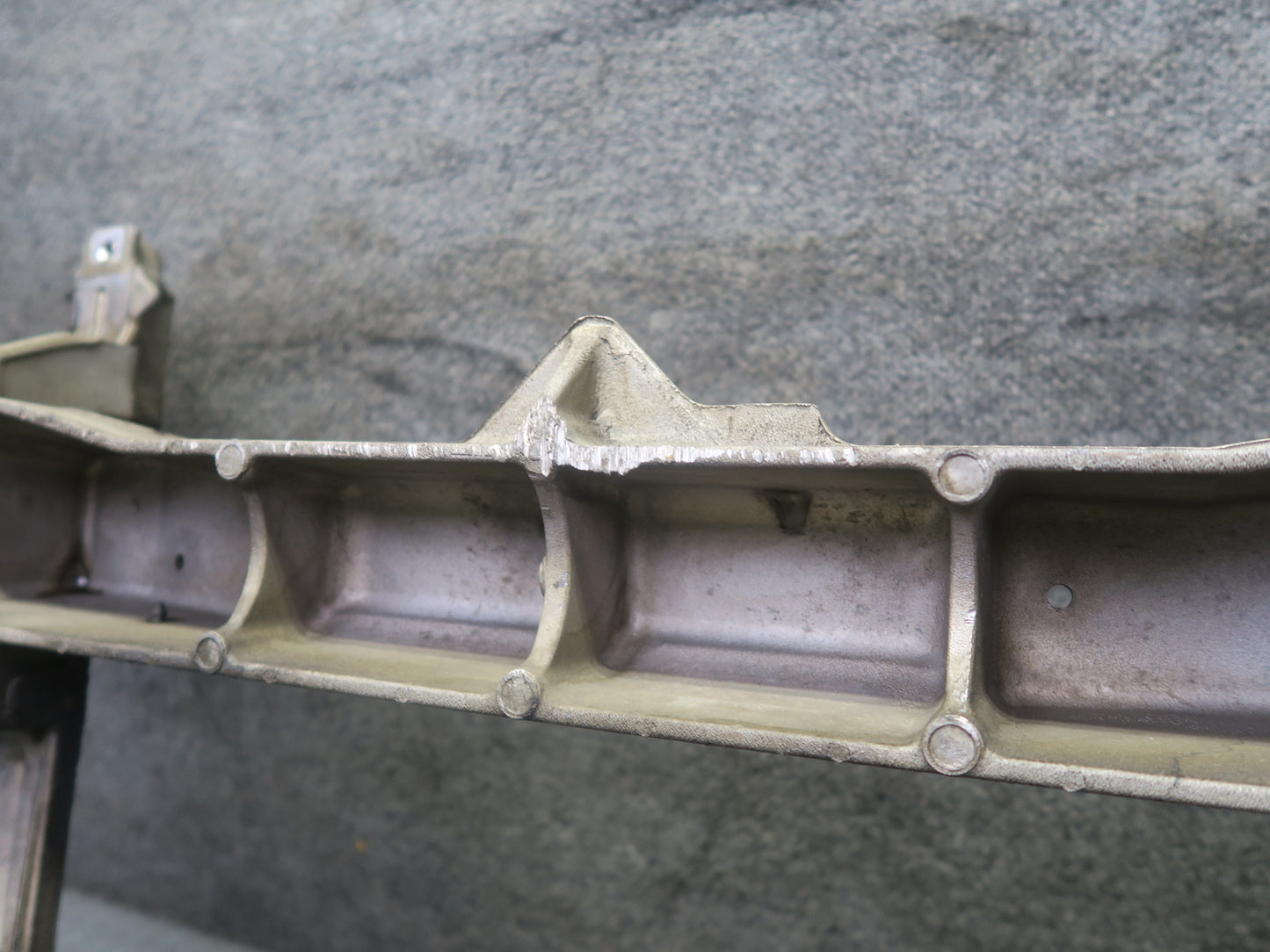 2004-2009 Cadillac XLR Front Engine Sub Frame Subframe Crossmember Cradle