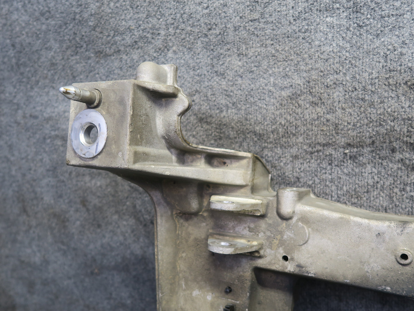 2004-2009 Cadillac XLR Front Engine Sub Frame Subframe Crossmember Cradle