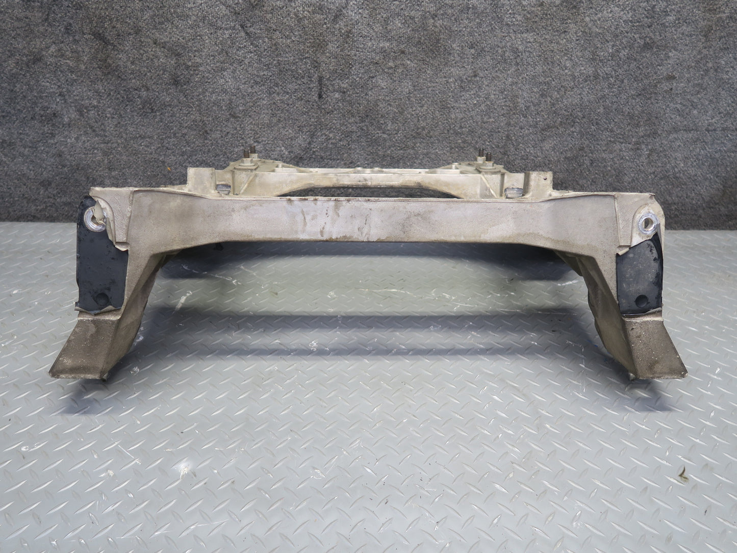 2004-2008 Cadillac XLR Rear Engine Sub Frame Subframe Crossmember Cradle