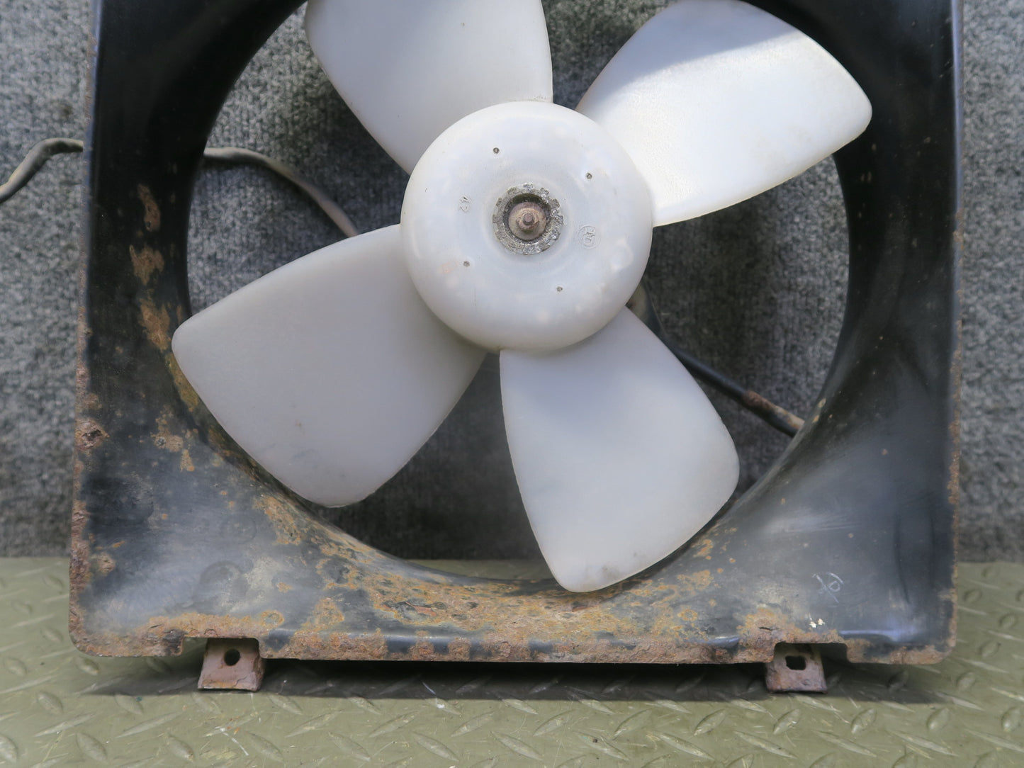 91-95 Toyota SW21L MR2 NA A/T 5SFE Engine Radiator Cooling Fan & Shroud 57K OEM